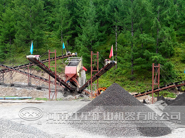 制砂生產(chǎn)線作業(yè)現(xiàn)場(chǎng) 制砂生產(chǎn)線作業(yè)現(xiàn)場(chǎng)