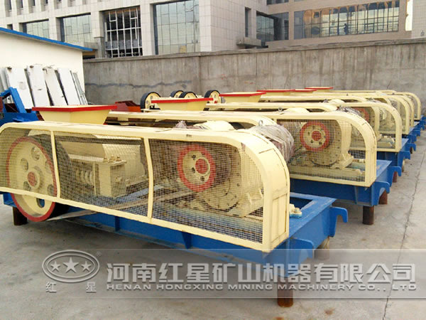 對(duì)輥破碎機(jī) 對(duì)輥破碎機(jī)