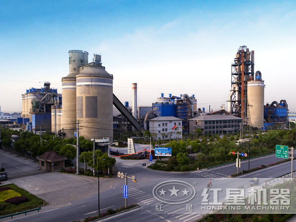 水泥生產(chǎn)線現(xiàn)場 水泥生產(chǎn)線現(xiàn)場