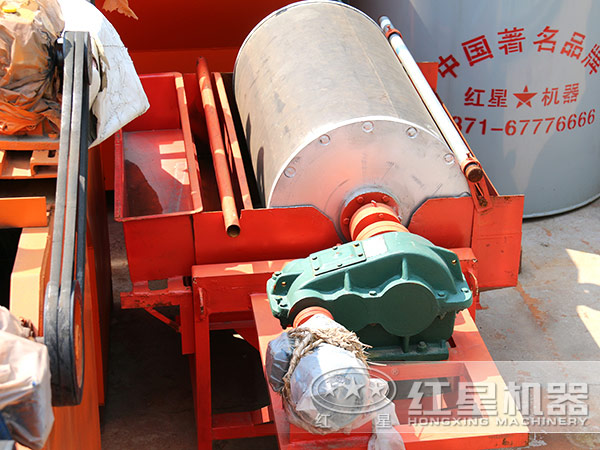 新型磁選機(jī) 新型磁選機(jī)