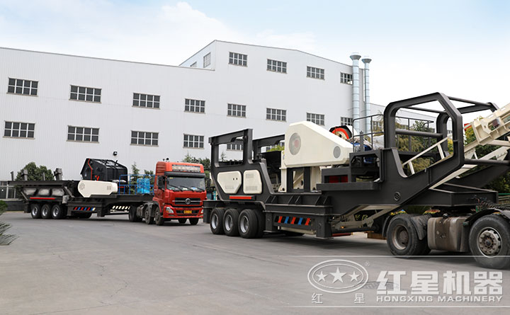 小型車載式碎石機發(fā)貨現(xiàn)場 小型車載式碎石機發(fā)貨現(xiàn)場