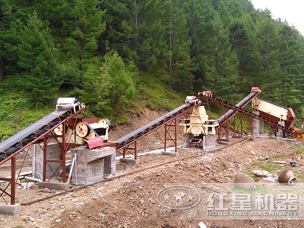 VSI離心沖擊制砂機(jī)生產(chǎn)現(xiàn)場 VSI離心沖擊制砂機(jī)生產(chǎn)現(xiàn)場