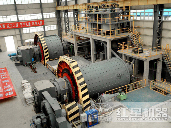 球磨機(jī)作業(yè)現(xiàn)場圖 球磨機(jī)作業(yè)現(xiàn)場圖