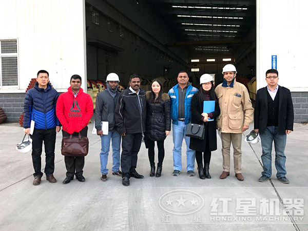 來(lái)廠(chǎng)參觀(guān)客戶(hù) 來(lái)廠(chǎng)參觀(guān)客戶(hù)