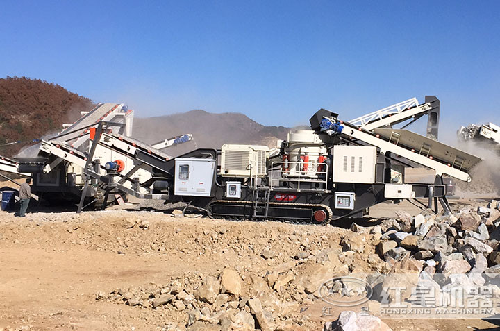 移動石料制砂機作業現場 移動石料制砂機作業現場