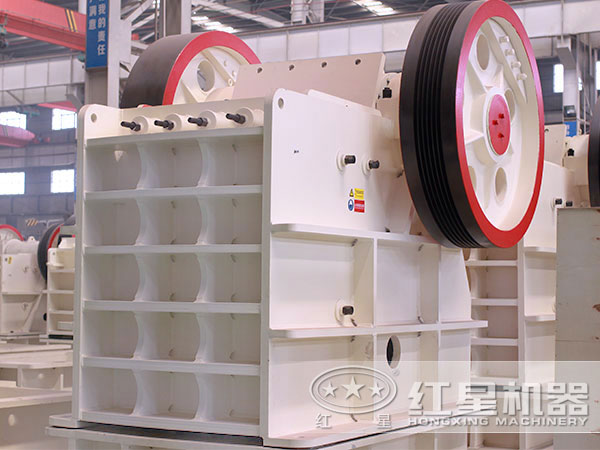 石料制砂生產(chǎn)線設(shè)備-顎式破碎機(jī) 石料制砂生產(chǎn)線設(shè)備-顎式破碎機(jī)