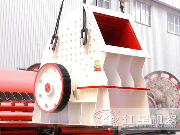 PCZ型石灰石重錘式破碎機 PCZ型石灰石重錘式破碎機