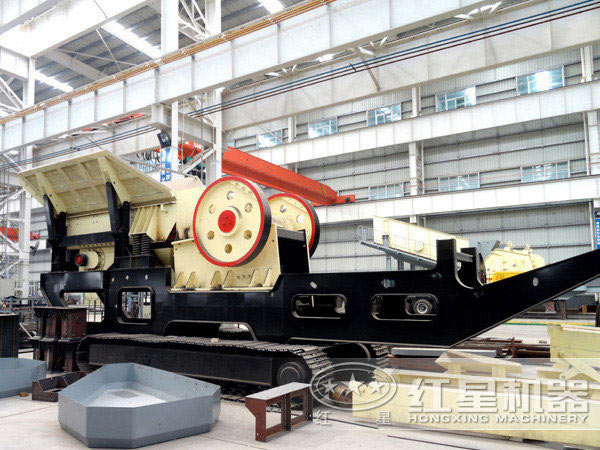 履帶式移動(dòng)破碎站生產(chǎn)車(chē)間