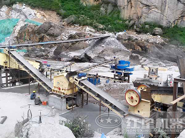 制砂機作業現場 制砂機作業現場