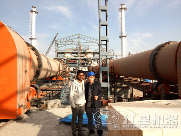 技術人員回訪客戶現場 技術人員回訪客戶現場