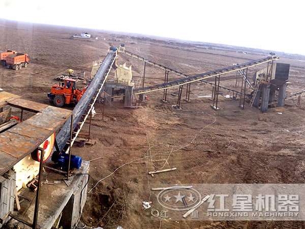 石灰?guī)r細(xì)碎機(jī)生產(chǎn)現(xiàn)場