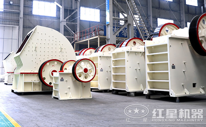 紅星機器小型碎沙機生產車間 紅星機器小型碎沙機生產車間