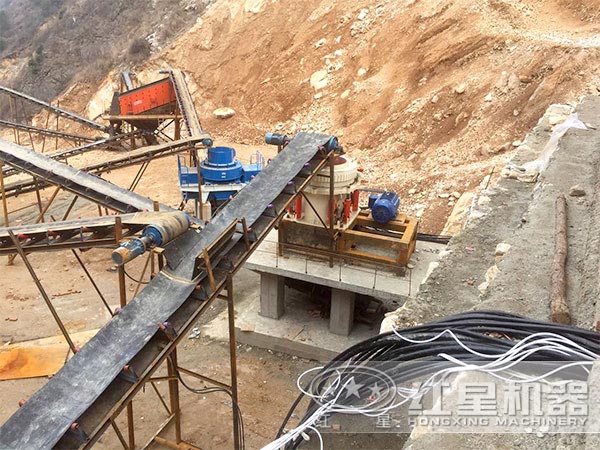 沖擊式制砂機(jī)作業(yè)現(xiàn)場(chǎng) 沖擊式制砂機(jī)作業(yè)現(xiàn)場(chǎng)