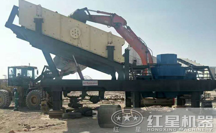 時產(chǎn)50噸小型移動一體式制砂機生產(chǎn)現(xiàn)場 時產(chǎn)50噸小型移動一體式制砂機生產(chǎn)現(xiàn)場