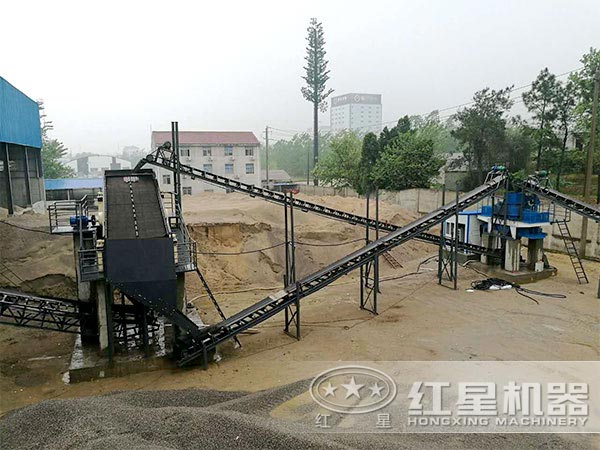 時(shí)產(chǎn)80方制砂生產(chǎn)線現(xiàn)場 時(shí)產(chǎn)80方制砂生產(chǎn)線現(xiàn)場