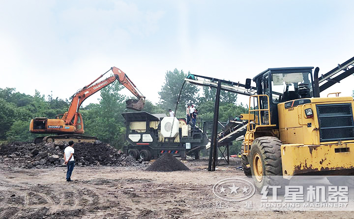 移動式煤矸石制砂機工作現場 移動式煤矸石制砂機工作現場