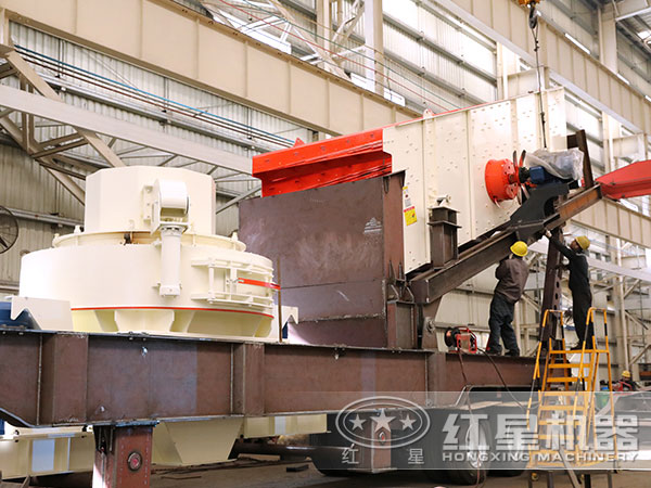 認(rèn)真作業(yè)的作業(yè)人員 認(rèn)真作業(yè)的作業(yè)人員