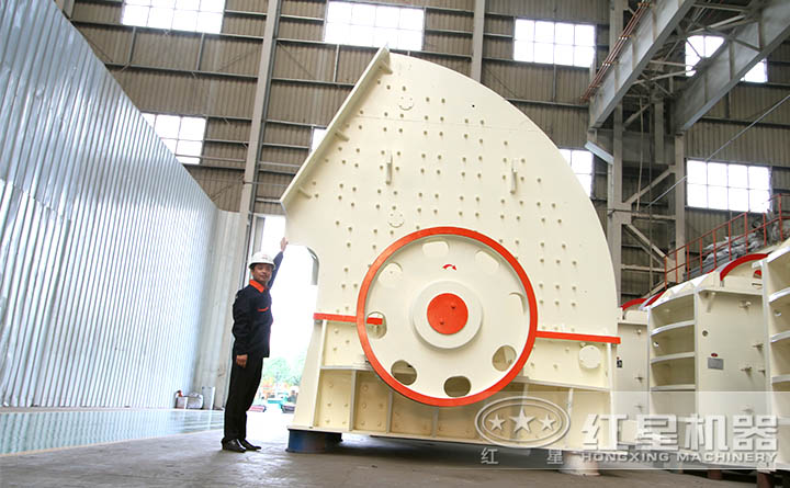 錘式破碎機(jī) 錘式破碎機(jī)