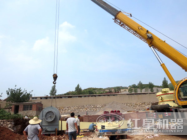 磨粉設備安裝、調試現場