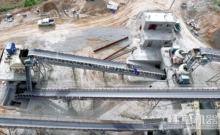 固定式石頭制砂生產(chǎn)線占地較大,可選擇多種設(shè)備 固定式石頭制砂生產(chǎn)線占地較大,可選擇多種設(shè)備