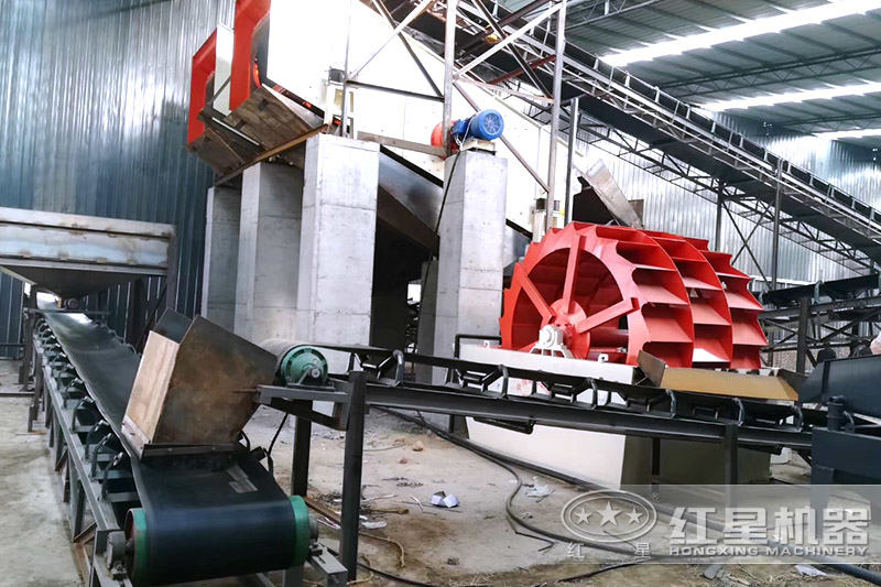 大型水輪式洗砂機(jī)客戶現(xiàn)場(chǎng) 大型水輪式洗砂機(jī)客戶現(xiàn)場(chǎng)