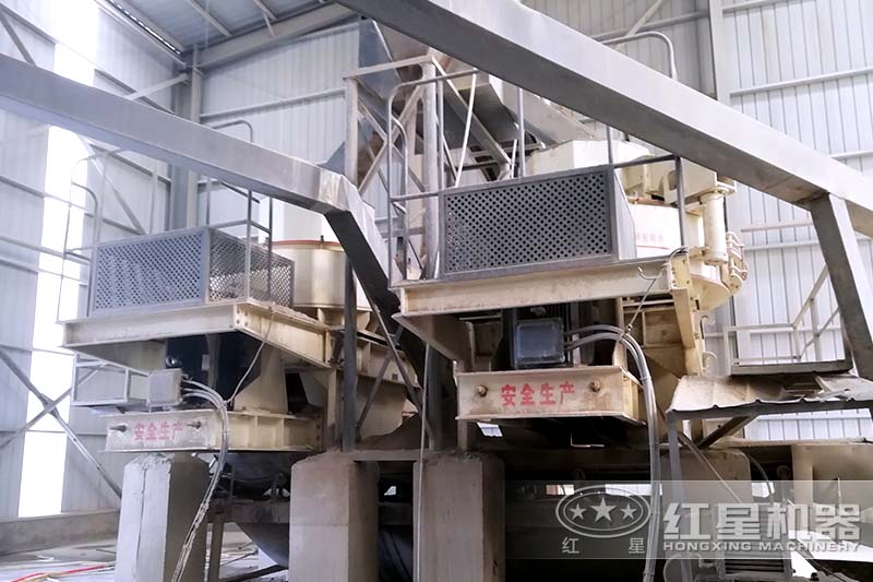 河南時(shí)產(chǎn)150T花崗巖制砂機(jī)生產(chǎn)線客戶現(xiàn)場(chǎng) 河南時(shí)產(chǎn)150T花崗巖制砂機(jī)生產(chǎn)線客戶現(xiàn)場(chǎng)