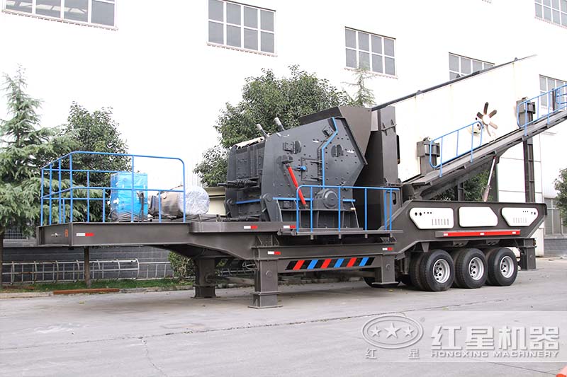 移動反擊式破碎、篩分機設備實拍圖 移動反擊式破碎、篩分機設備實拍圖